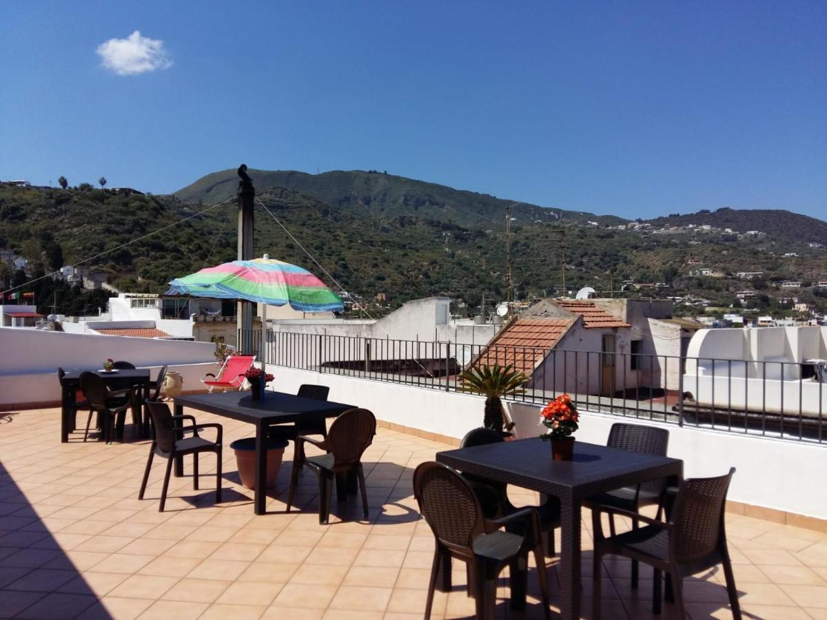 Lipari Centro Storico Flat 7 Min From Port Apartment Екстериор снимка